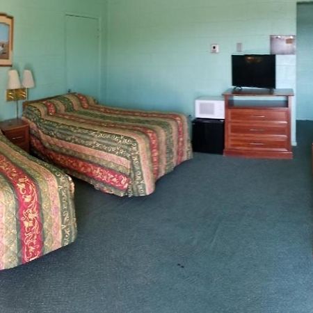 Holiday Host Motel Sonora Buitenkant foto